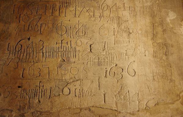 17th century engravings on the attic walls of Cal Metge Solé in Solsona (courtesy of the Solsona Town Council)